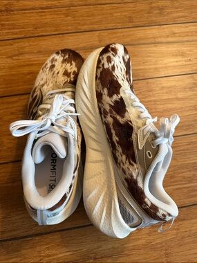 SAUCONY Cowhide Print Athletic Sneakers in Brown + White